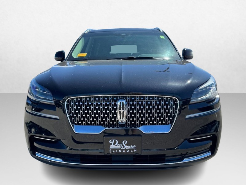 2024 Lincoln Aviator Reserve Image 2 of 28