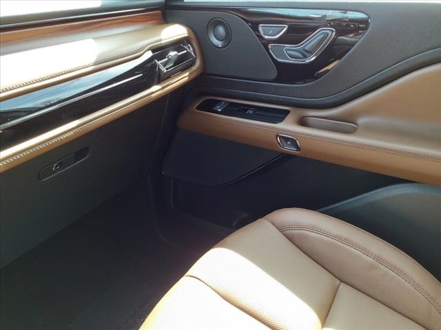 Vehicle image 15 of 15