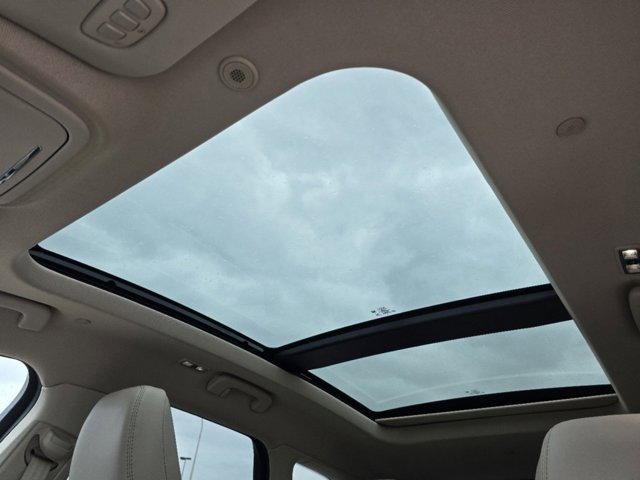 Vehicle image 9 of 30