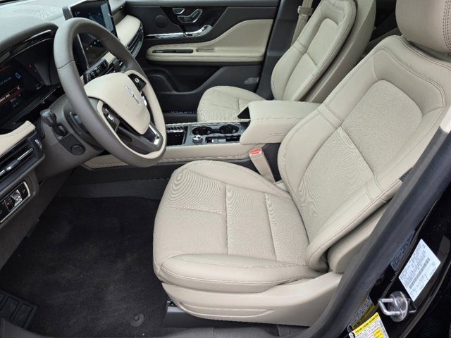 Vehicle image 29 of 30