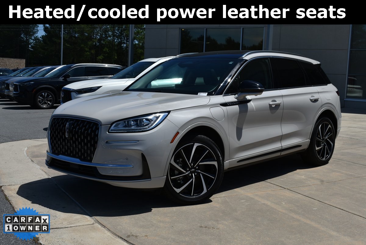 2024 Lincoln Corsair Grand Touring Image 3 of 35