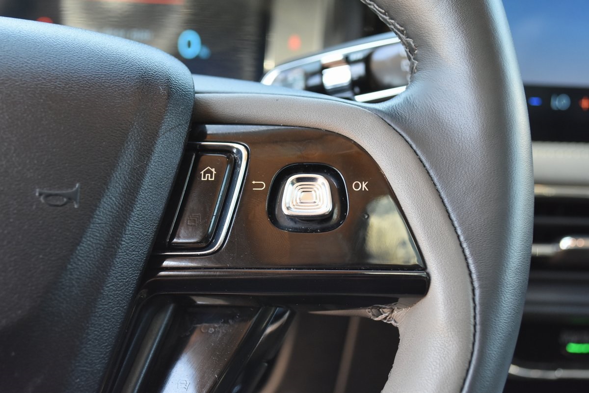 2024 Lincoln Corsair Grand Touring Image 32 of 35