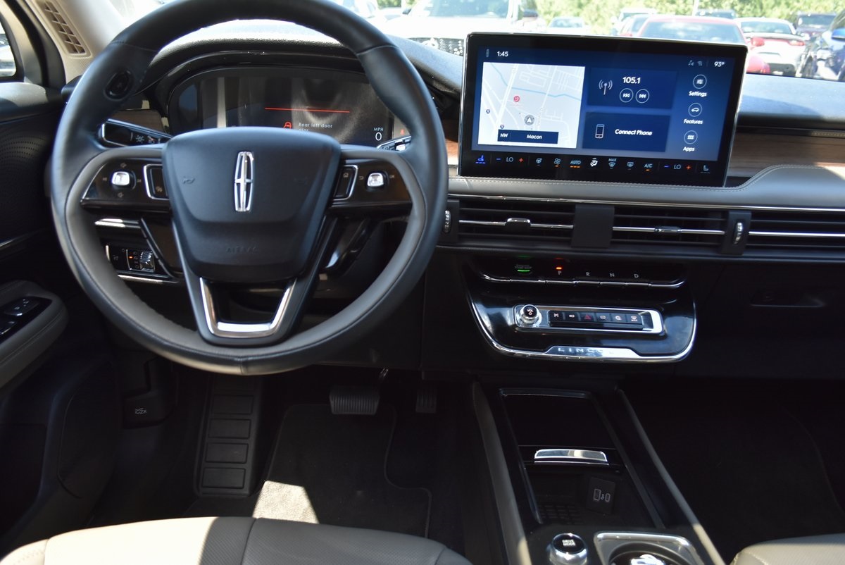 2024 Lincoln Corsair Grand Touring Image 16 of 35