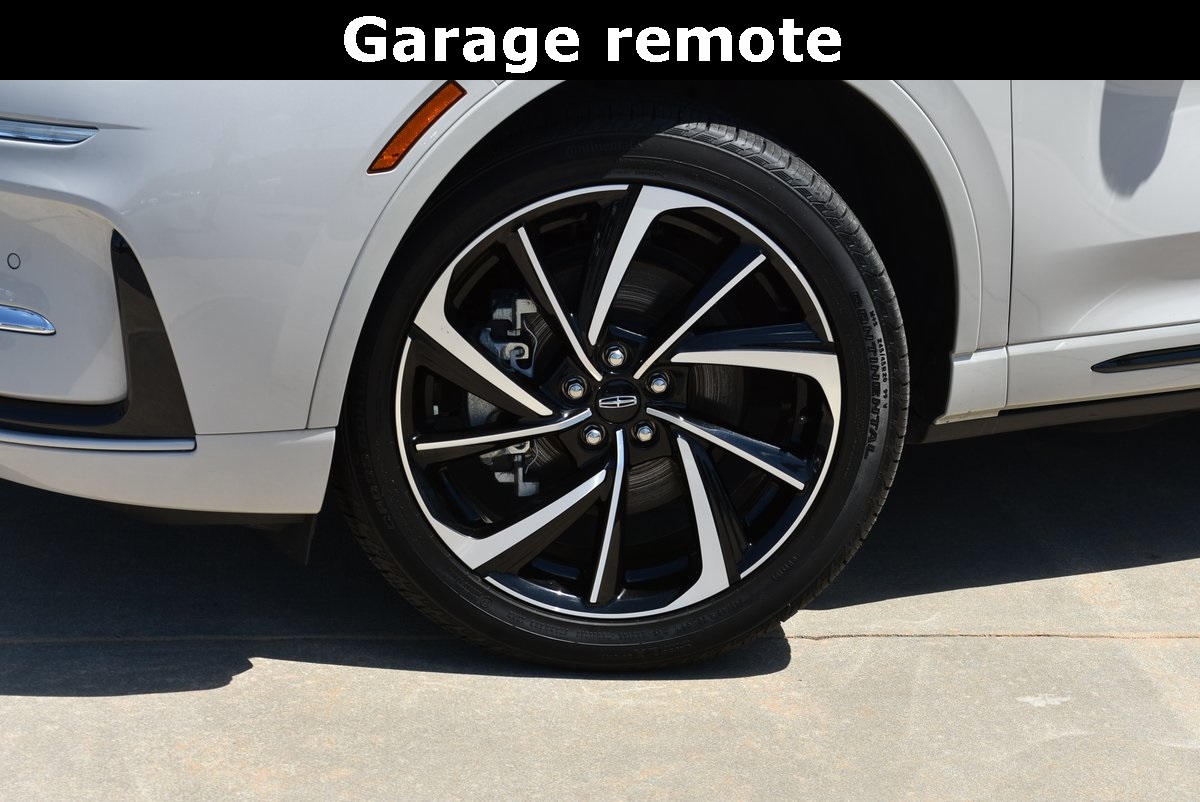 2024 Lincoln Corsair Grand Touring Image 9 of 35