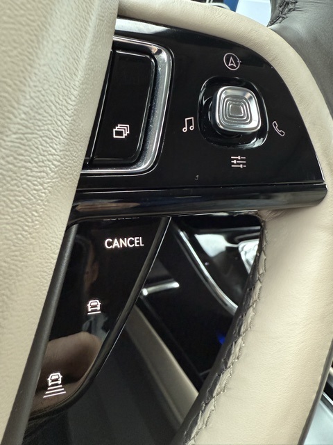 Vehicle image 44 of 46