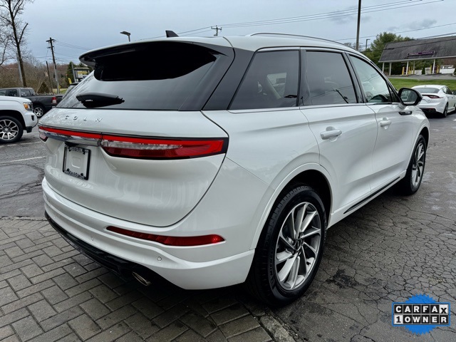 Vehicle image 5 of 46