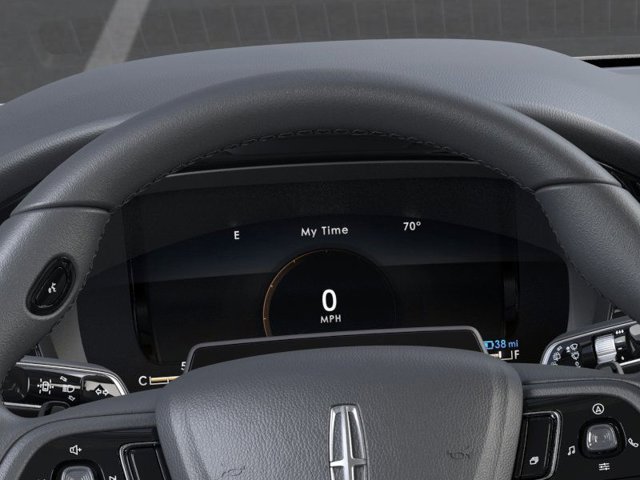 Vehicle image 13 of 22