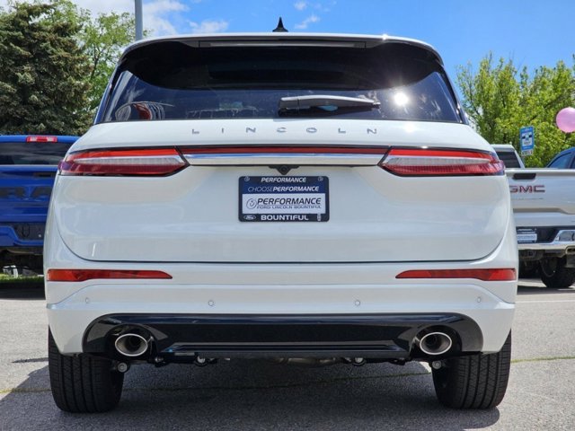 Vehicle image 16 of 32