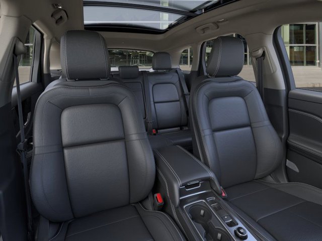 Vehicle image 10 of 22
