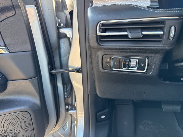 2024 Lincoln Corsair Grand Touring Image 39 of 41