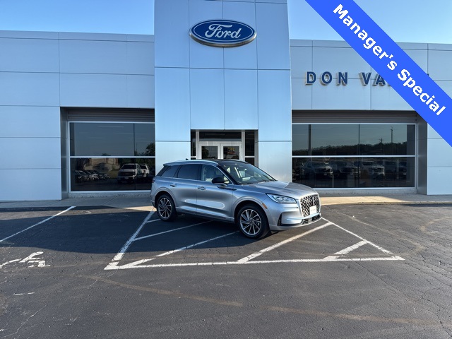 2024 Lincoln Corsair Grand Touring Image 4 of 41