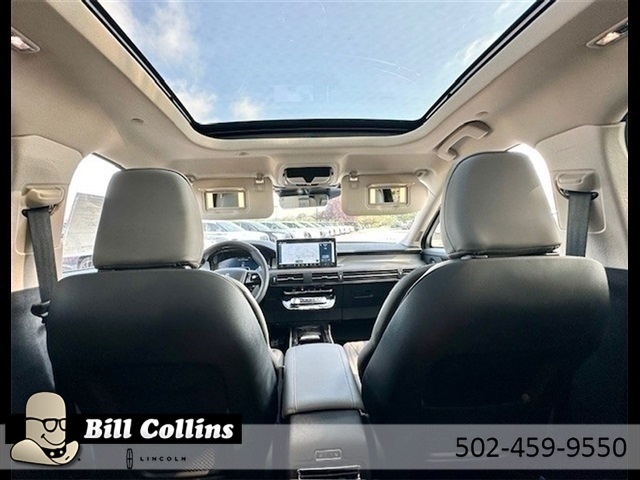 2024 Lincoln Corsair Premiere Image 8 of 24