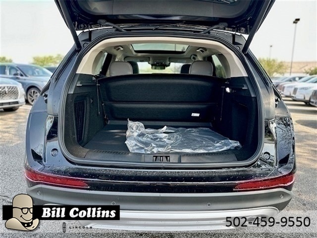 2024 Lincoln Corsair Premiere Image 17 of 24