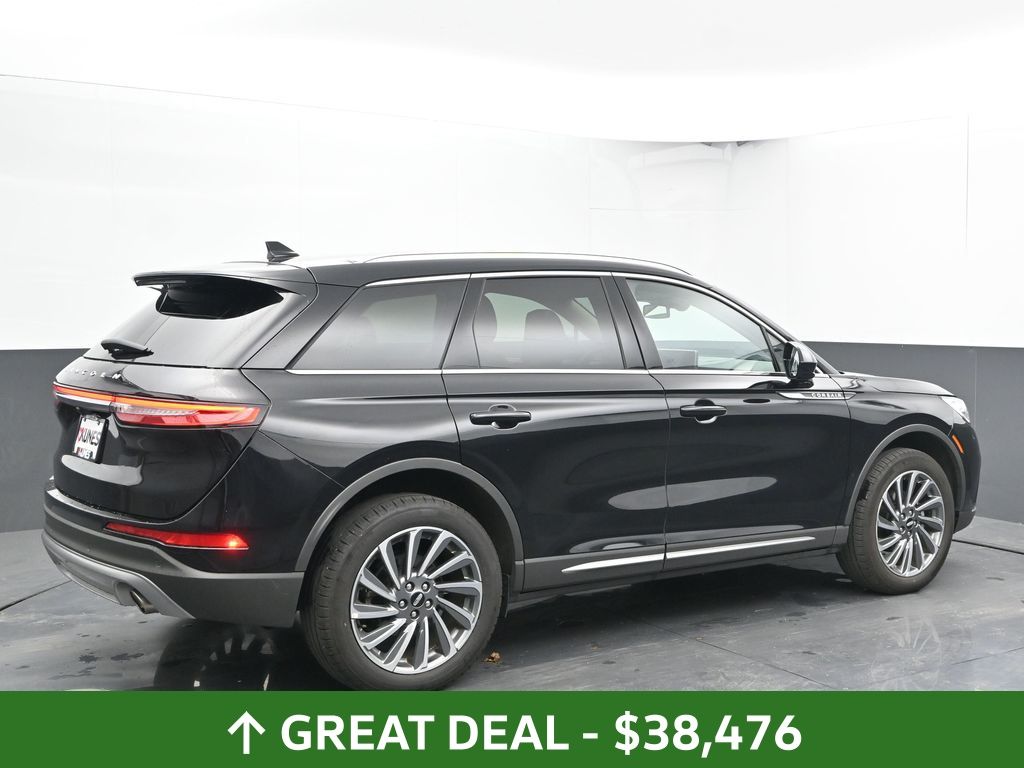 Vehicle image 27 of 75