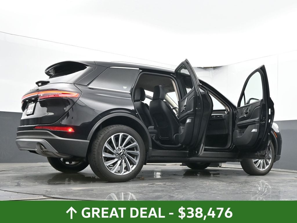 Vehicle image 35 of 75
