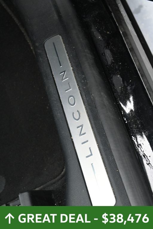 Vehicle image 74 of 75