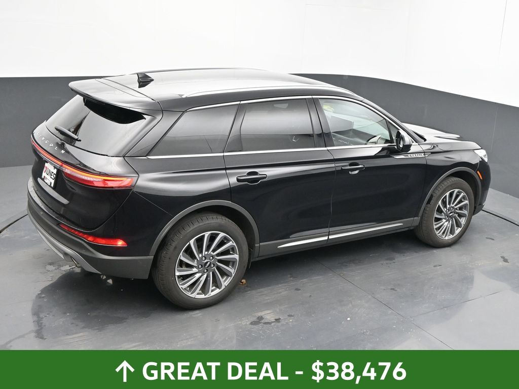 Vehicle image 30 of 75
