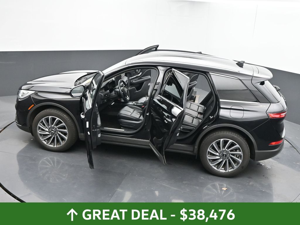 Vehicle image 37 of 75