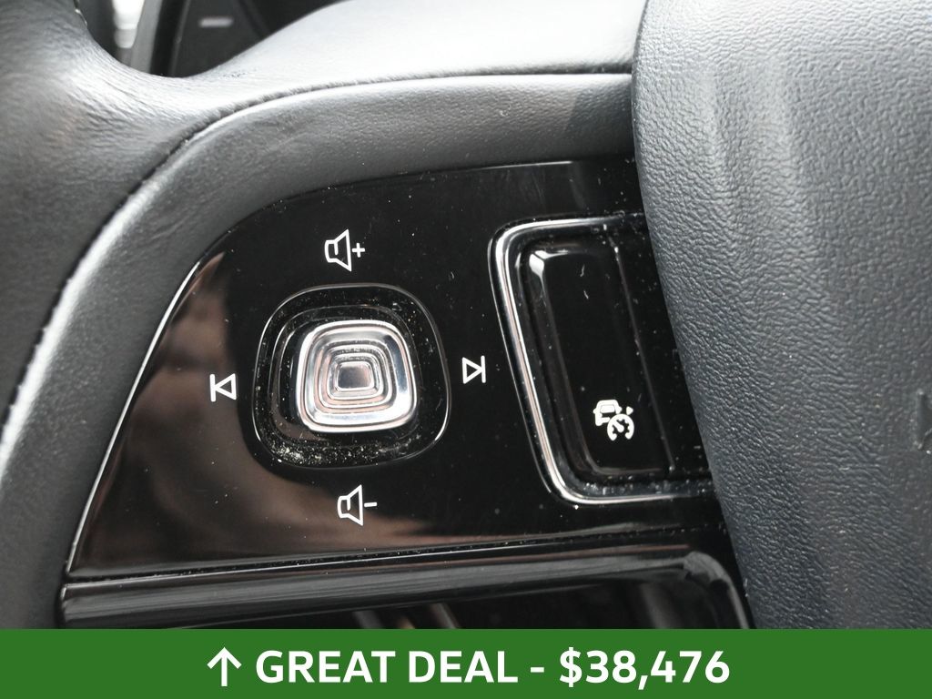 Vehicle image 70 of 75
