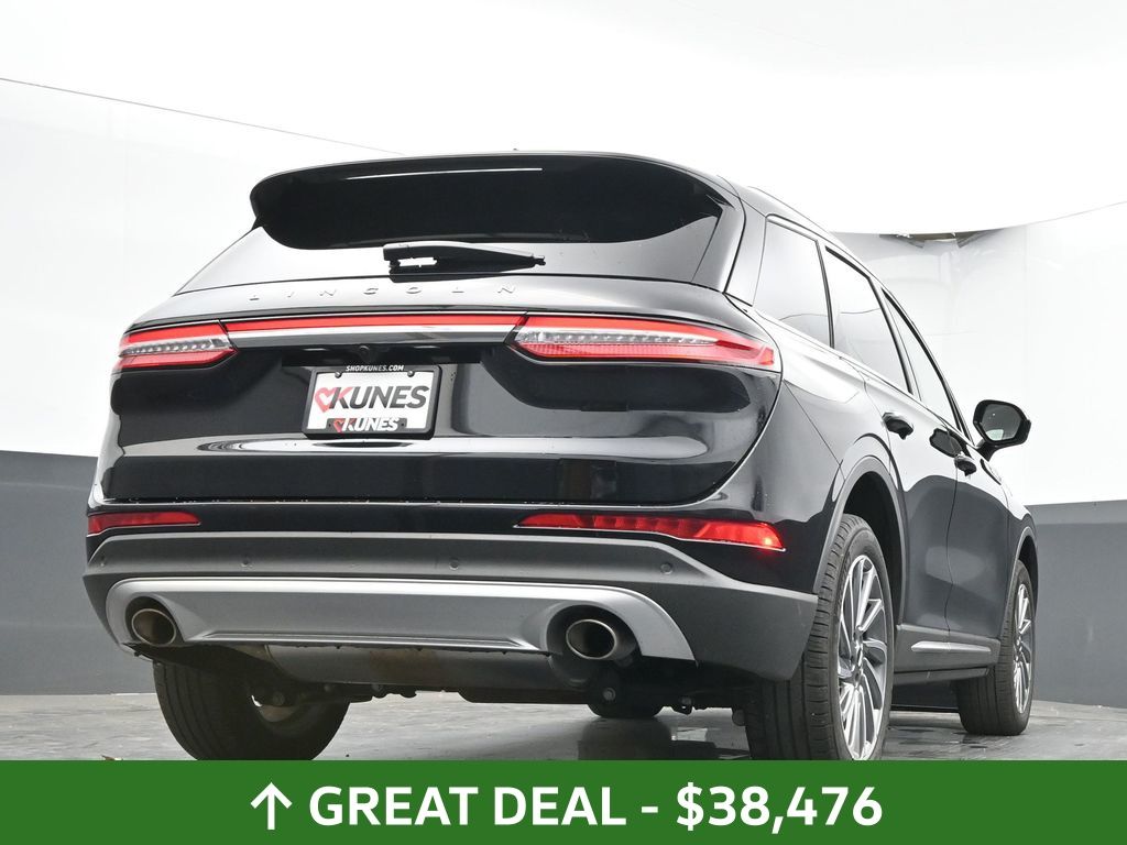 Vehicle image 33 of 75