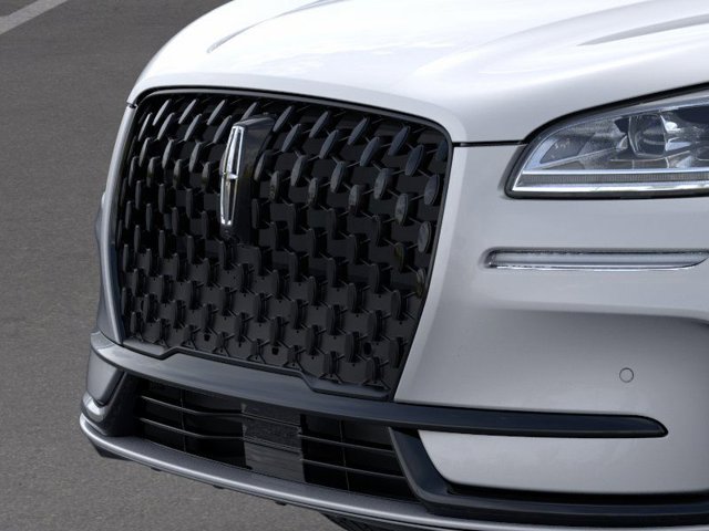 Vehicle image 17 of 22