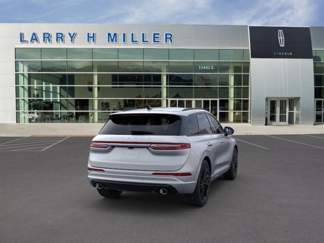 Vehicle image 8 of 22
