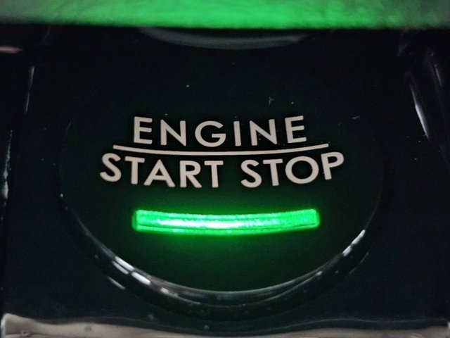 Vehicle image 9 of 34