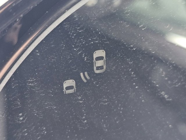 Vehicle image 12 of 34
