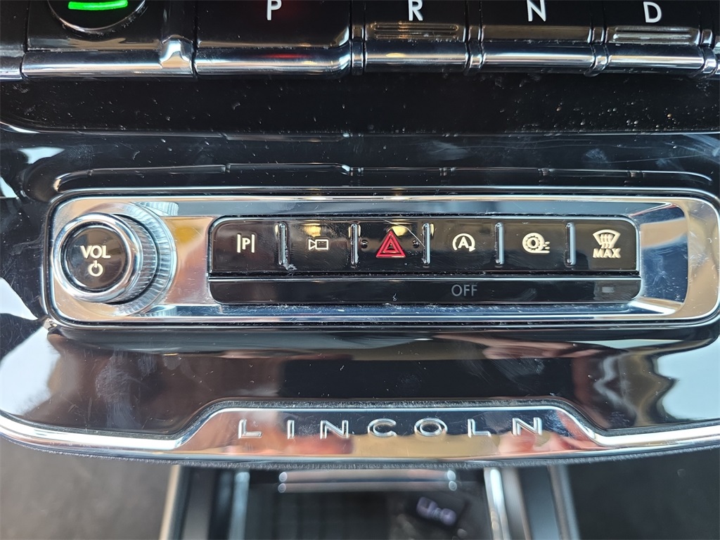 2024 Lincoln Corsair Reserve Image 27 of 28