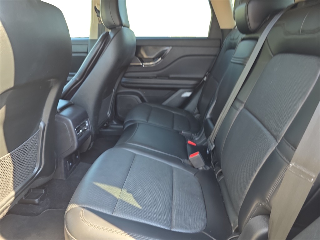 2024 Lincoln Corsair Reserve Image 15 of 28