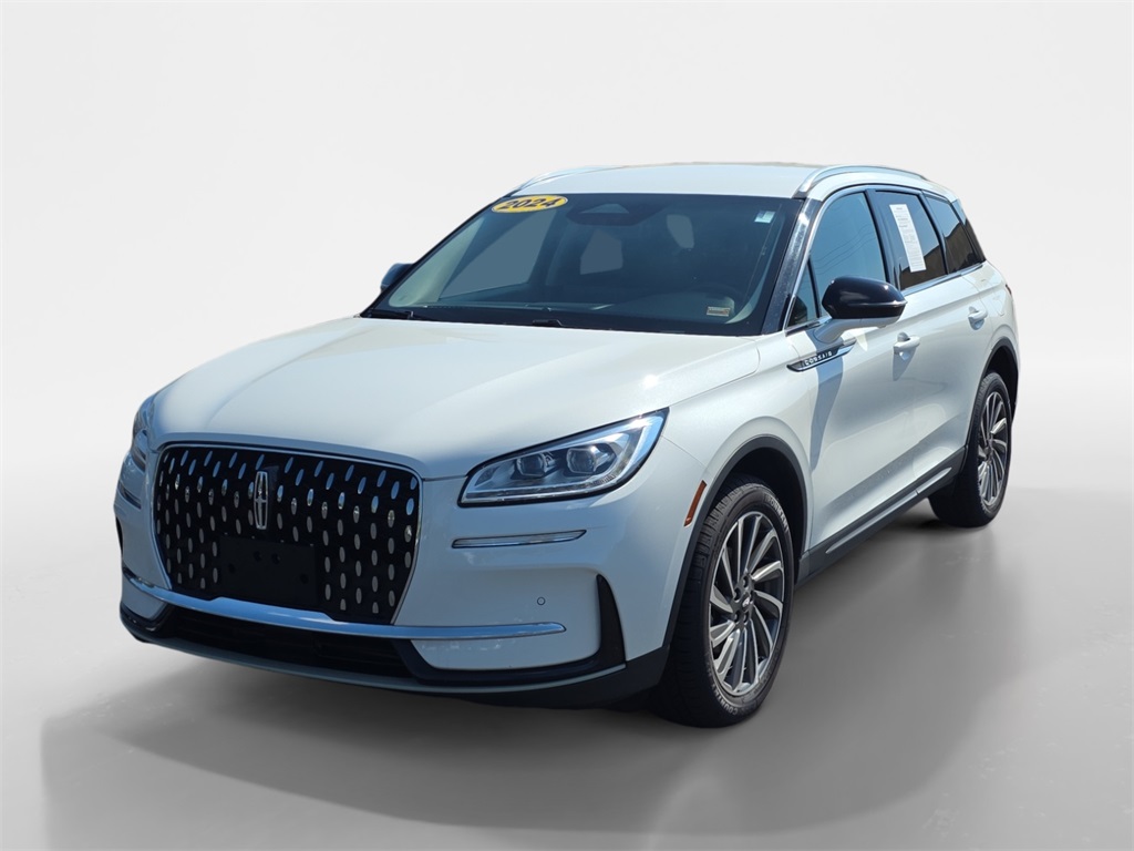 2024 Lincoln Corsair Reserve Image 1 of 28