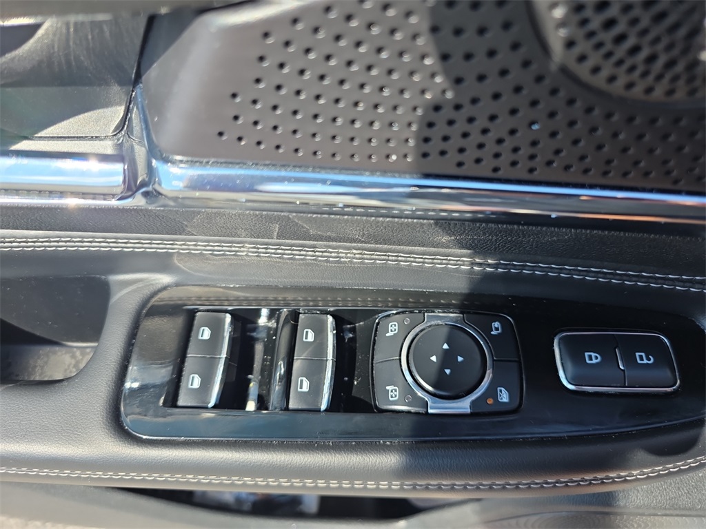 2024 Lincoln Corsair Reserve Image 25 of 28