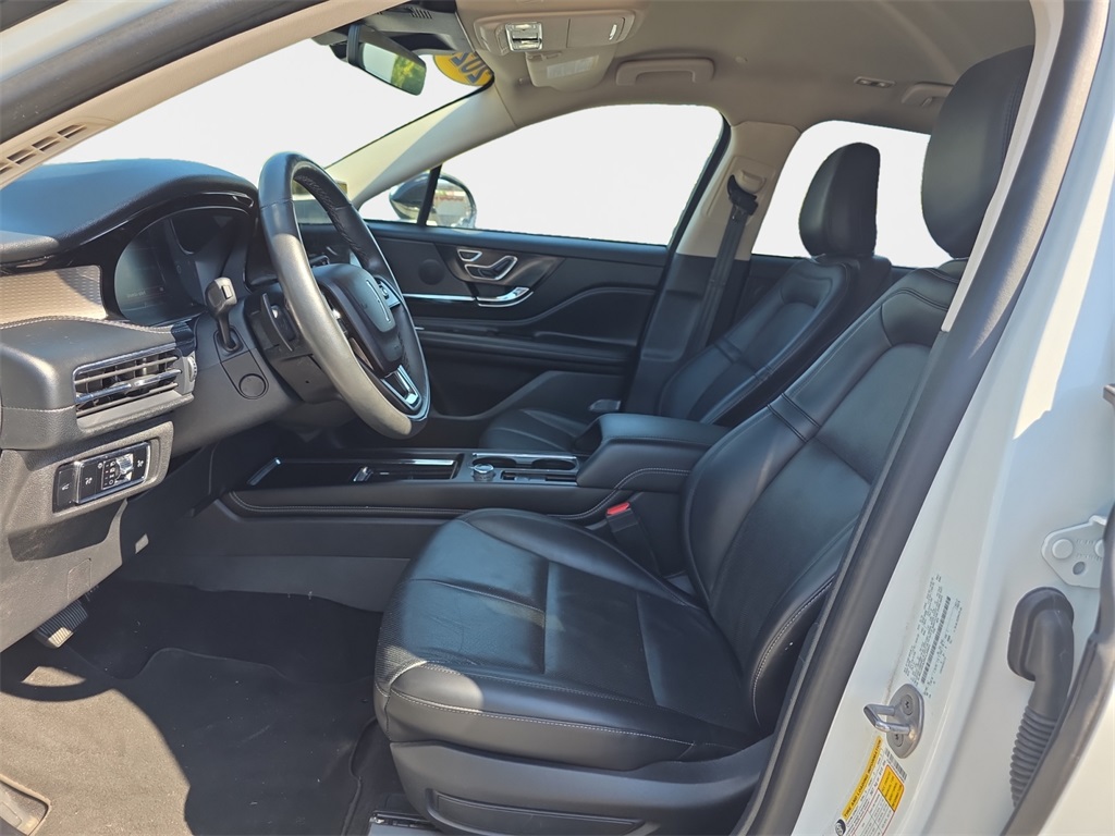 2024 Lincoln Corsair Reserve Image 16 of 28