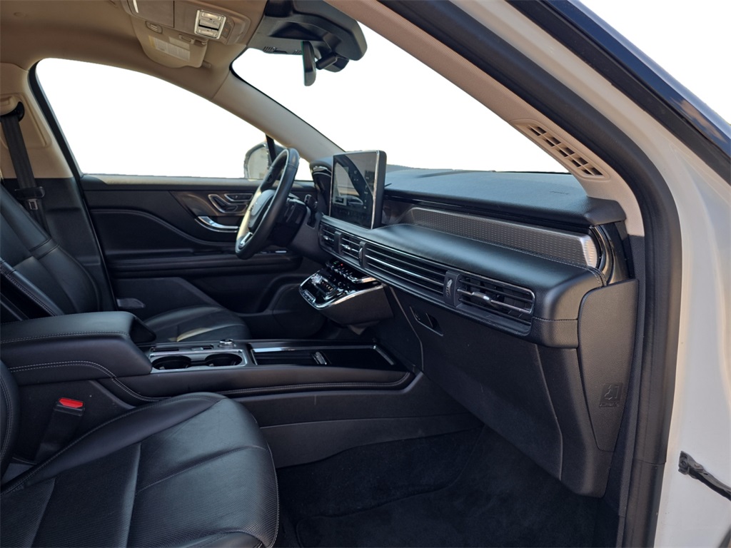 2024 Lincoln Corsair Reserve Image 24 of 28