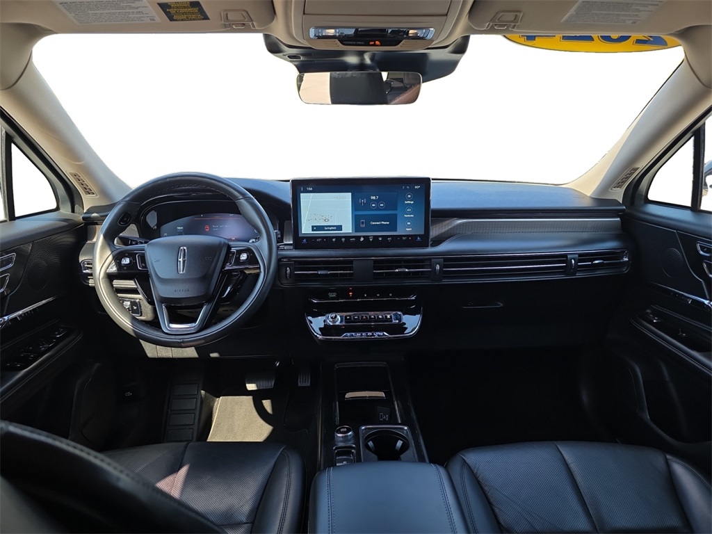 2024 Lincoln Corsair Reserve Image 17 of 28