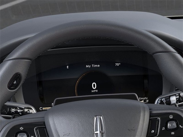 Vehicle image 13 of 22