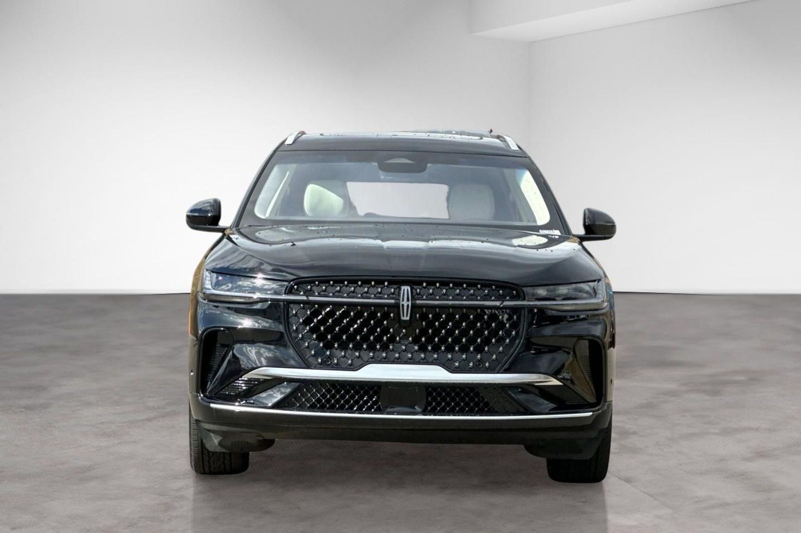 2024 Lincoln Nautilus Black Label Image 2 of 43