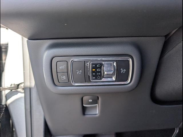 2024 Lincoln Nautilus Premiere Image 17 of 22