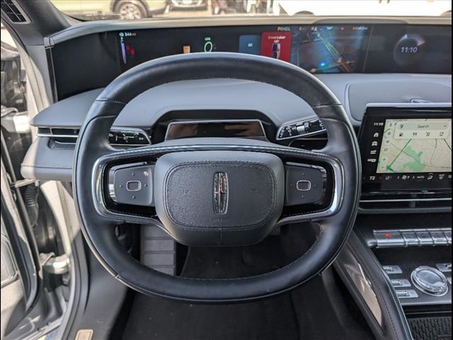 2024 Lincoln Nautilus Premiere Image 11 of 22