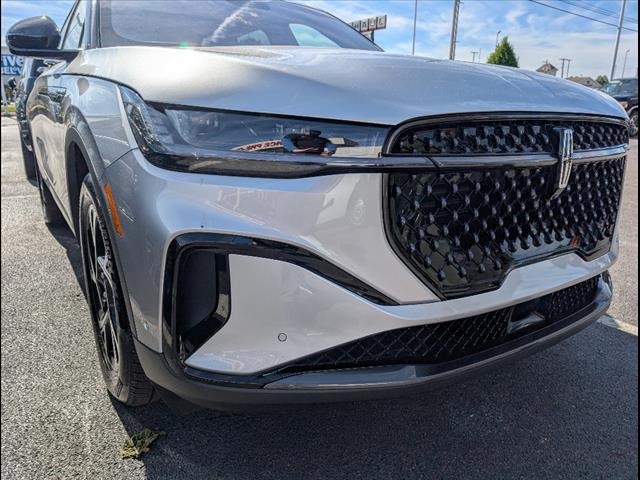 2024 Lincoln Nautilus Premiere Image 16 of 22