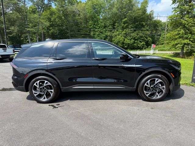 Vehicle image 5 of 42