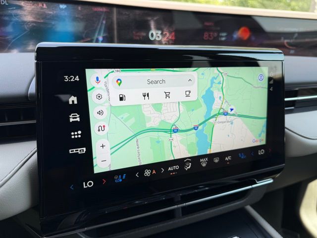 Vehicle image 27 of 42