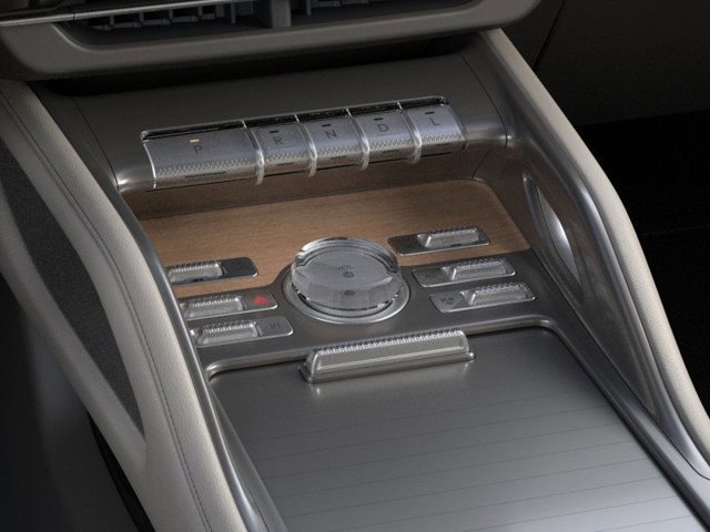 2024 Lincoln Nautilus Reserve Image 16 of 23