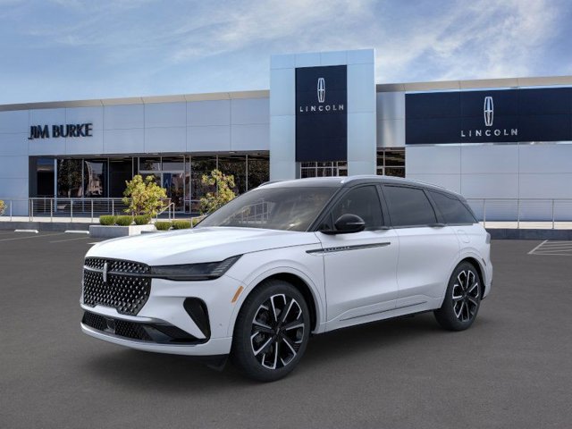 2024 Lincoln Nautilus Reserve Image 2 of 23