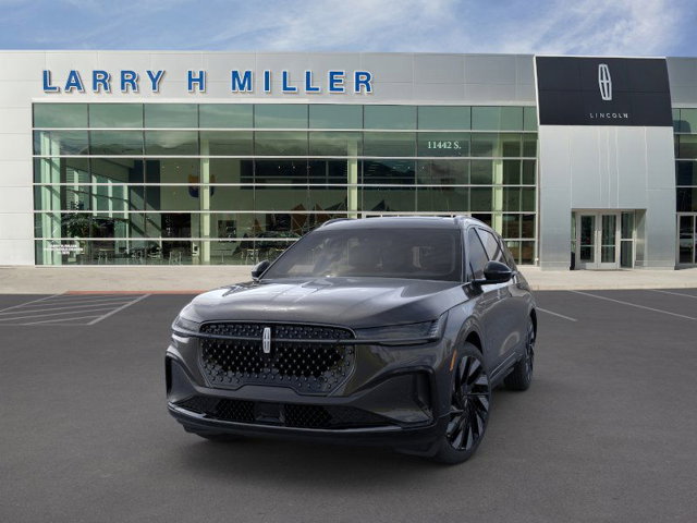 Vehicle image 2 of 22