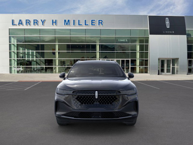 Vehicle image 6 of 22
