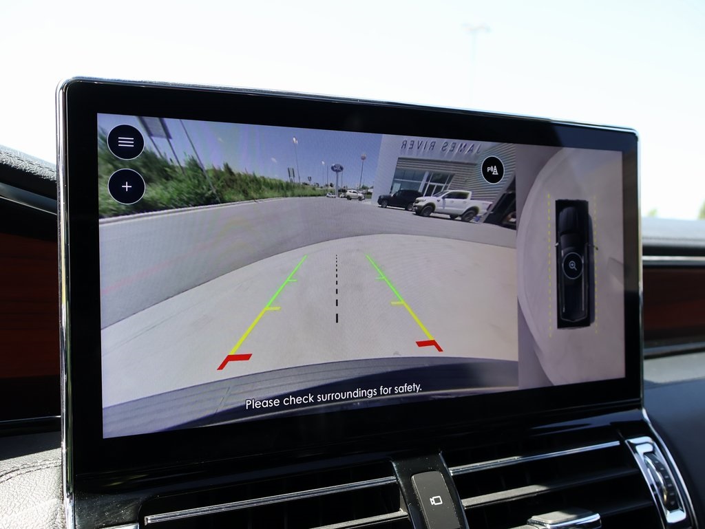 2024 Lincoln Navigator L Premiere Image 22 of 43