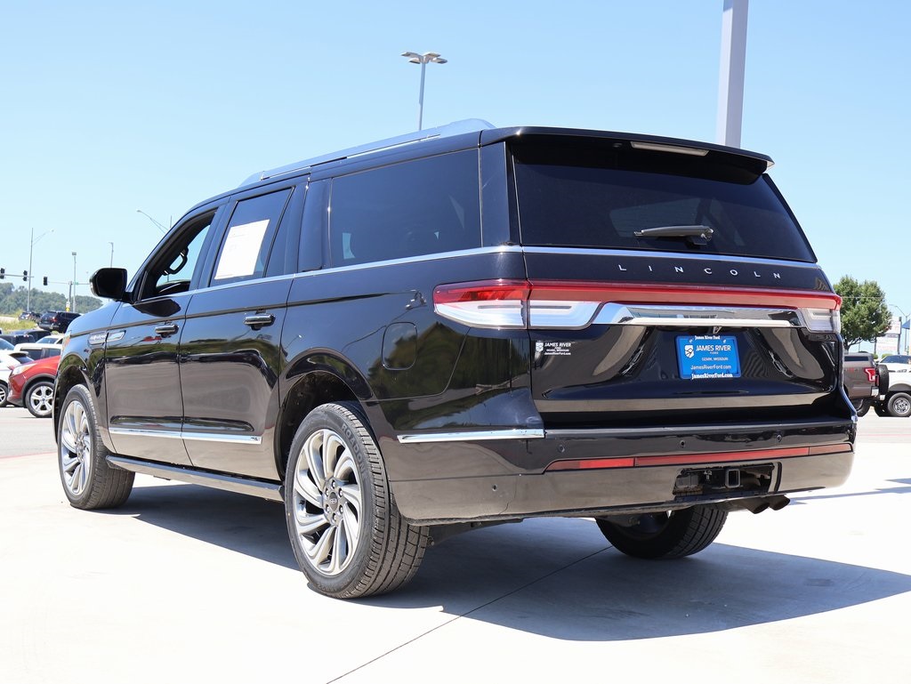 2024 Lincoln Navigator L Premiere Image 6 of 43