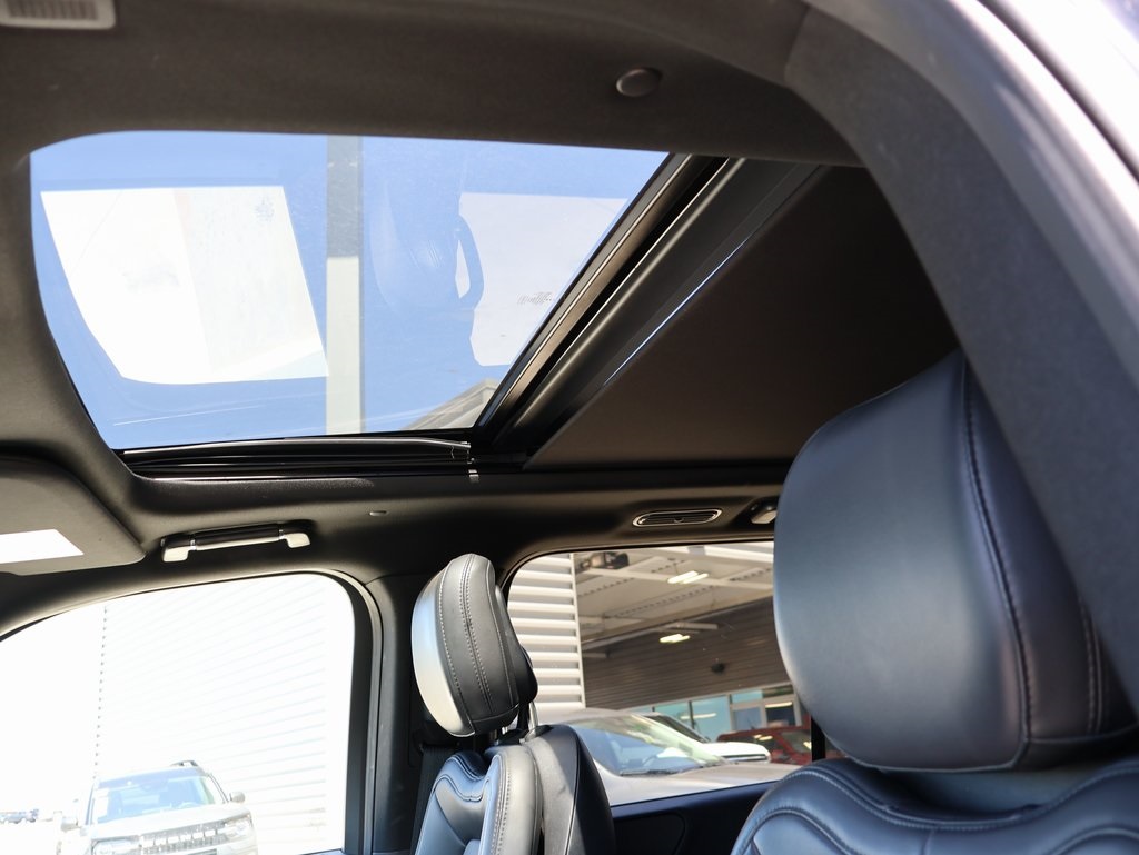 2024 Lincoln Navigator L Premiere Image 39 of 43