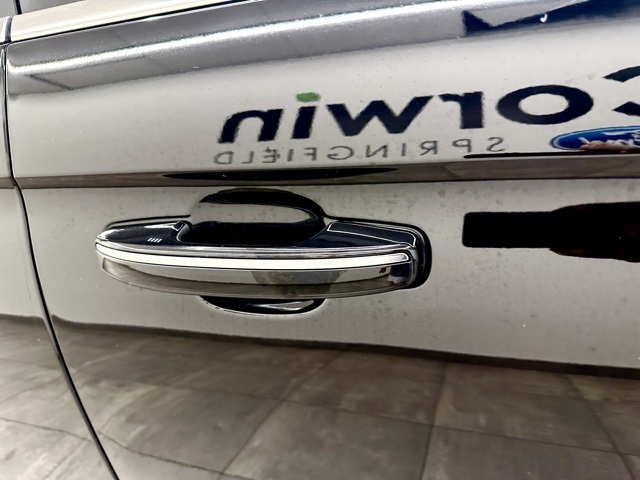 2024 Lincoln Navigator Premiere Image 33 of 41